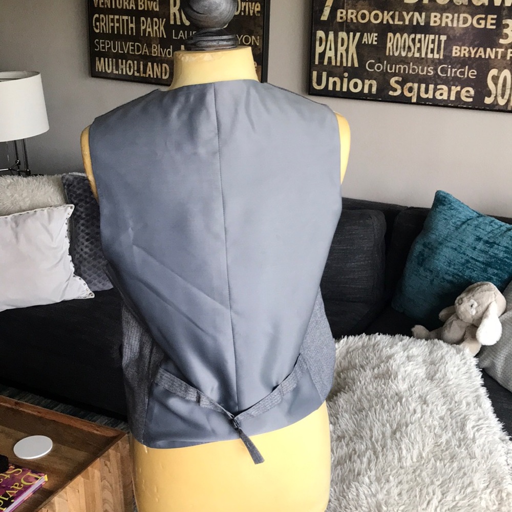 14th & Union (Nordstrom): Vest - Picture 2 of 4